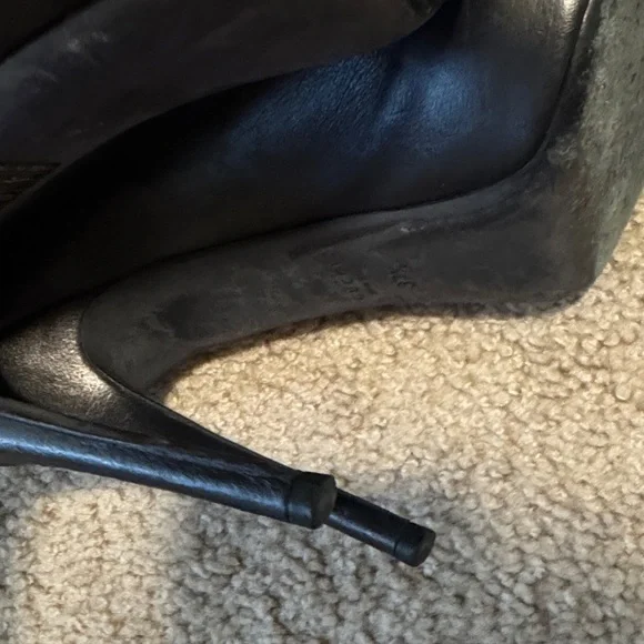 Gucci Black Leather Peep-Toe Heels - Picture 6 of 7